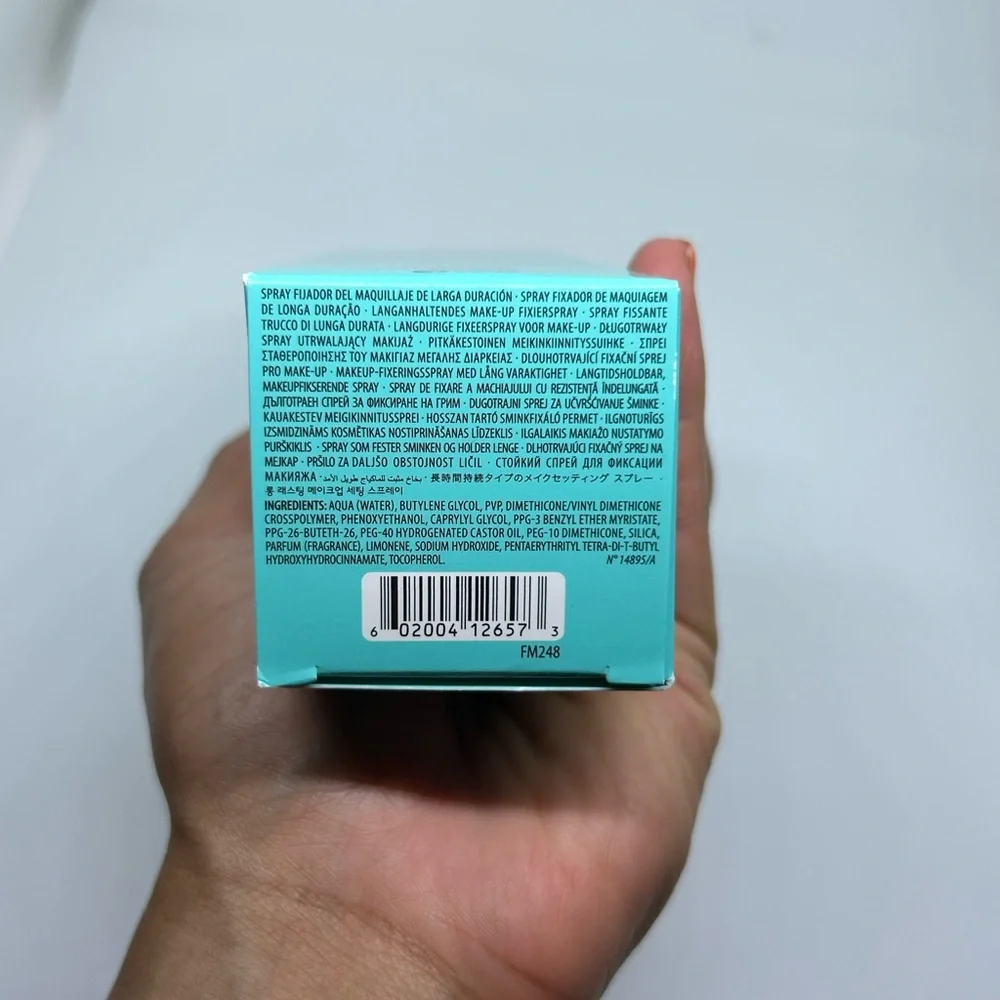 The POREfessional: Super Setter Long-Lasting Makeup Setting Spray